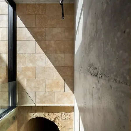 Numru 27 Expertly Restored Small House Of Character Lägenhet